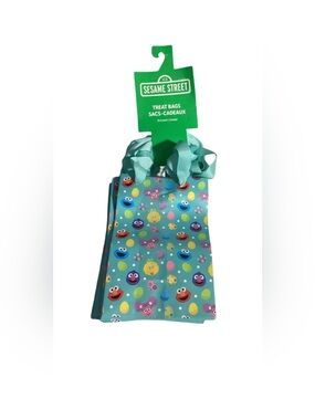 Sesame Street Easter Heavy Paper Treat Bags w/ Nice Ribbon Handles Pkg of 13